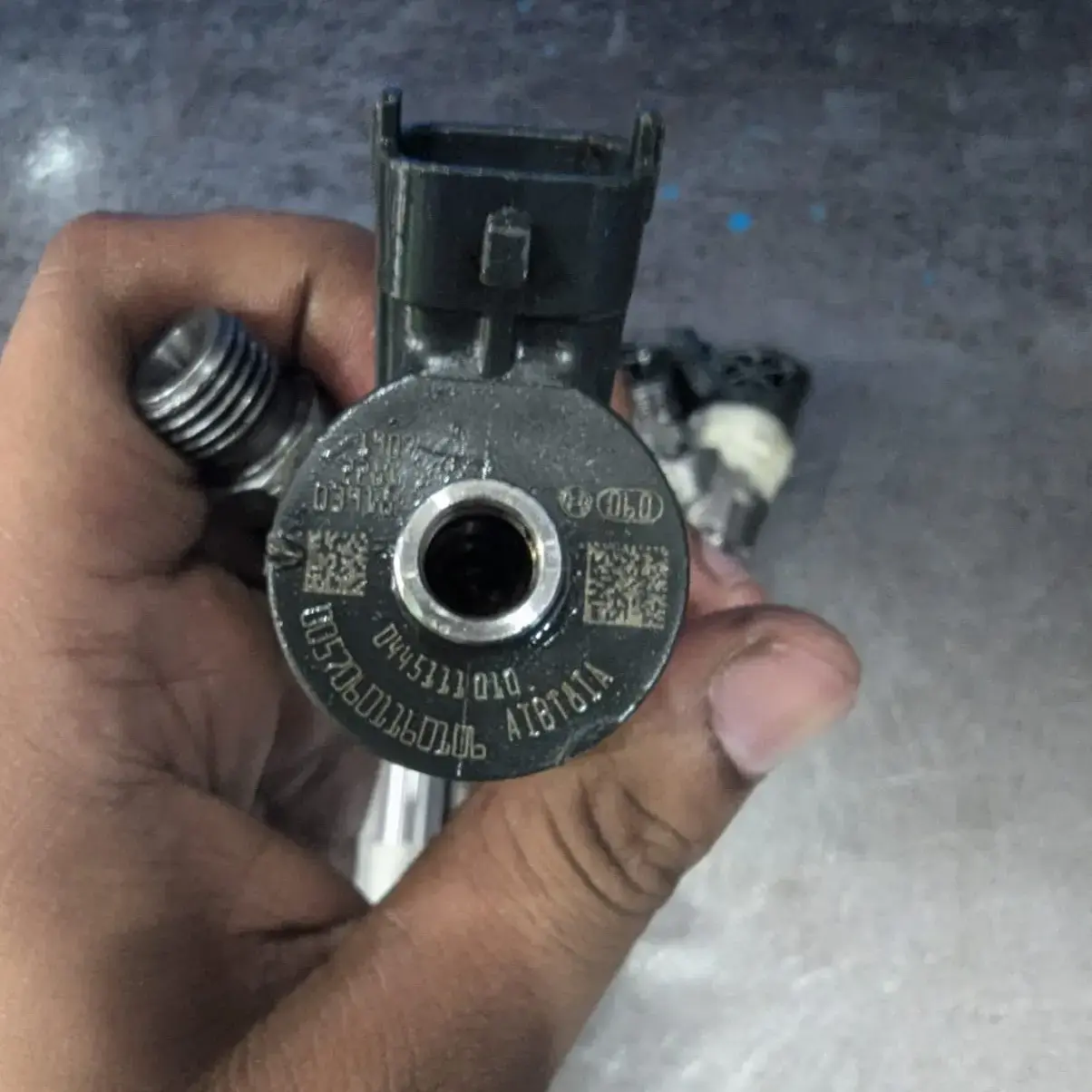 Tata Ultra Bs6 Bosch ok Tested Sealed Original Injector 0445111010 2 Tata Ultra Bs6 Bosch ok Tested Sealed Original Injector 0445111010 - Image 2